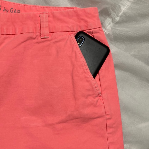 GAP Boyfriend Roll-Up Khaki Shorts Size 16 - Picture 4 of 11